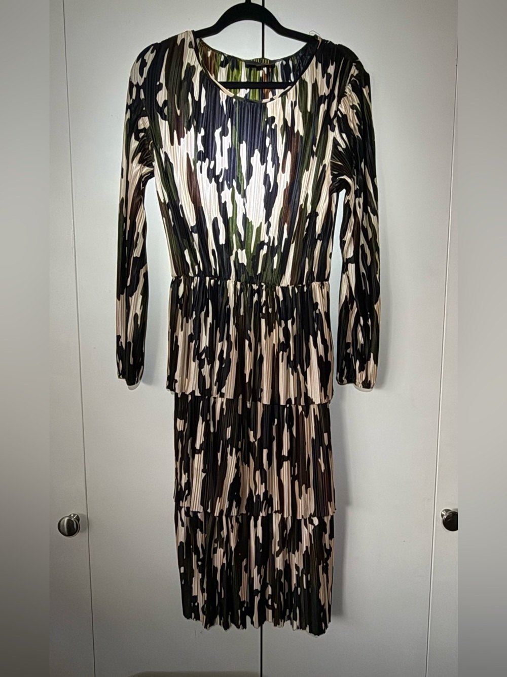 Truth Pleated Tiered Dress in Black, Cream & Olive